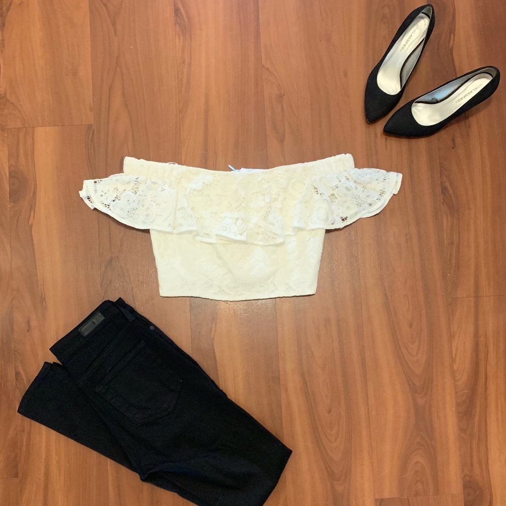 WAYF Off-the-Shoulder Lace Crop Top